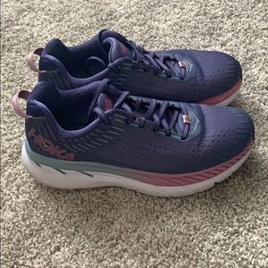 Hoka one one Clifton 5